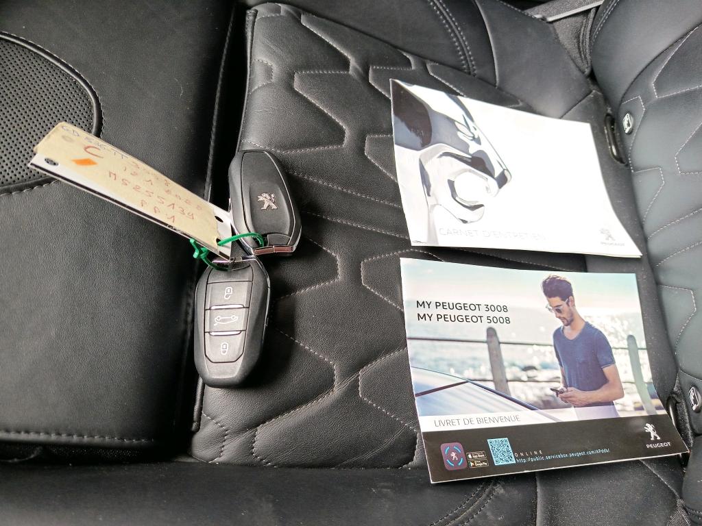 Peugeot 3008 Hybrid4 300 e-EAT8 GT Pack 2021