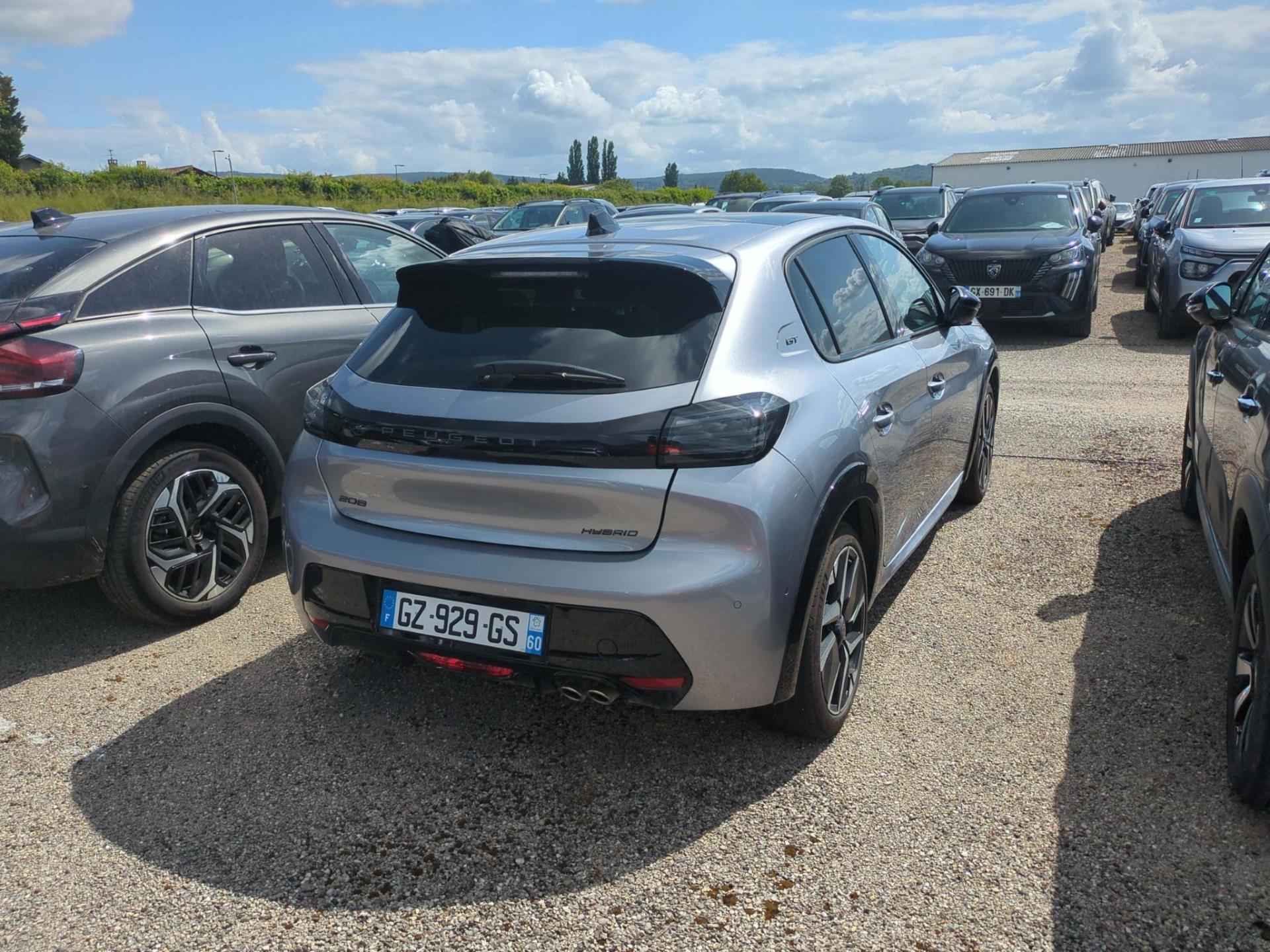 Peugeot 208 Hybrid 136 e-DCS6 GT 2024