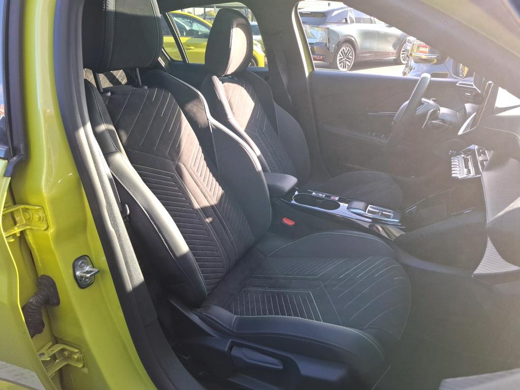 Peugeot 208 Hybrid 145 ch e-DCS6 GT Exclusive 2025