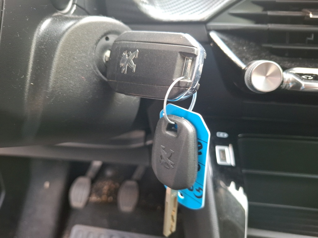 Peugeot 208 BLUEHDI 100 S&S BVM6 PREMIUM PACK 2021