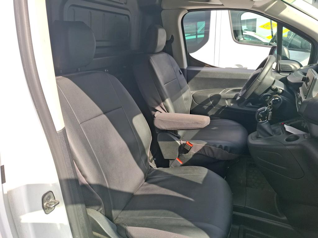 Peugeot PARTNER FOURGON STANDARD 650 KG BLUEHDI 75 BVM5 PREMIUM 2020