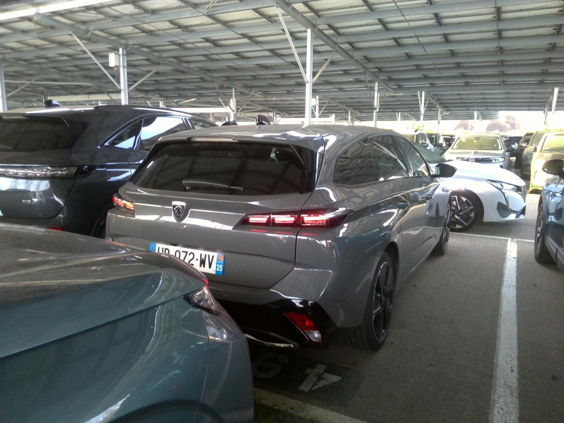 Peugeot 308 SW Electrique 54 kWh 156ch Allure 2025