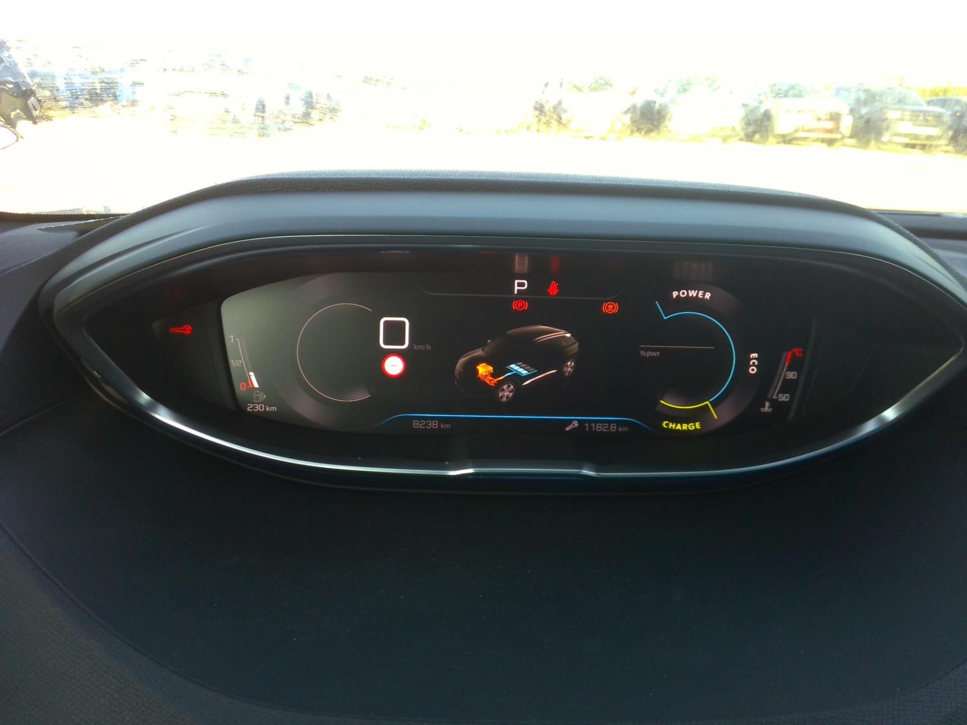 Peugeot 3008 Hybrid 136 e-DCS6 Allure Pack 2024
