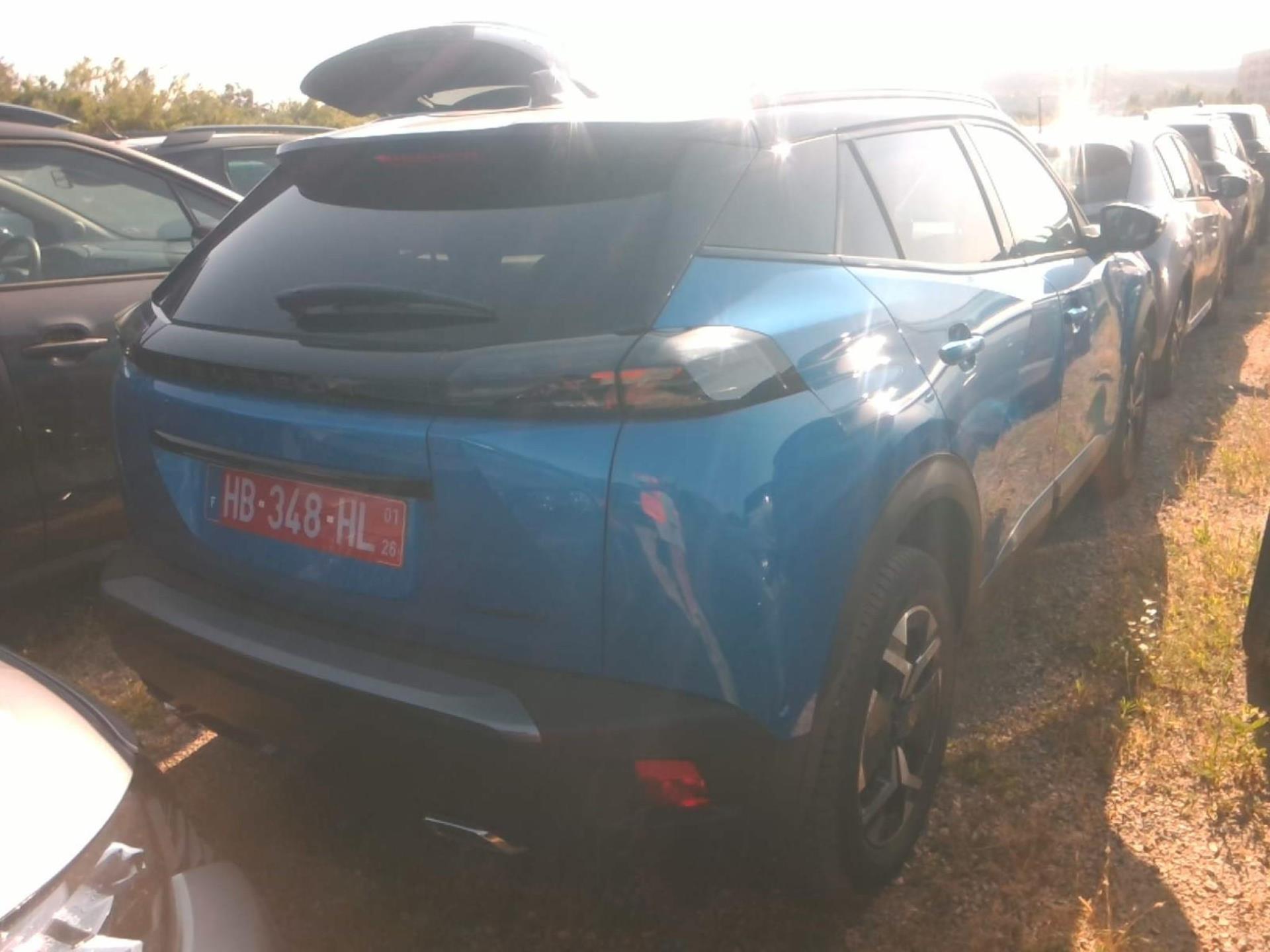 Peugeot 2008 Hybrid 136 e-DCS6 GT 2025