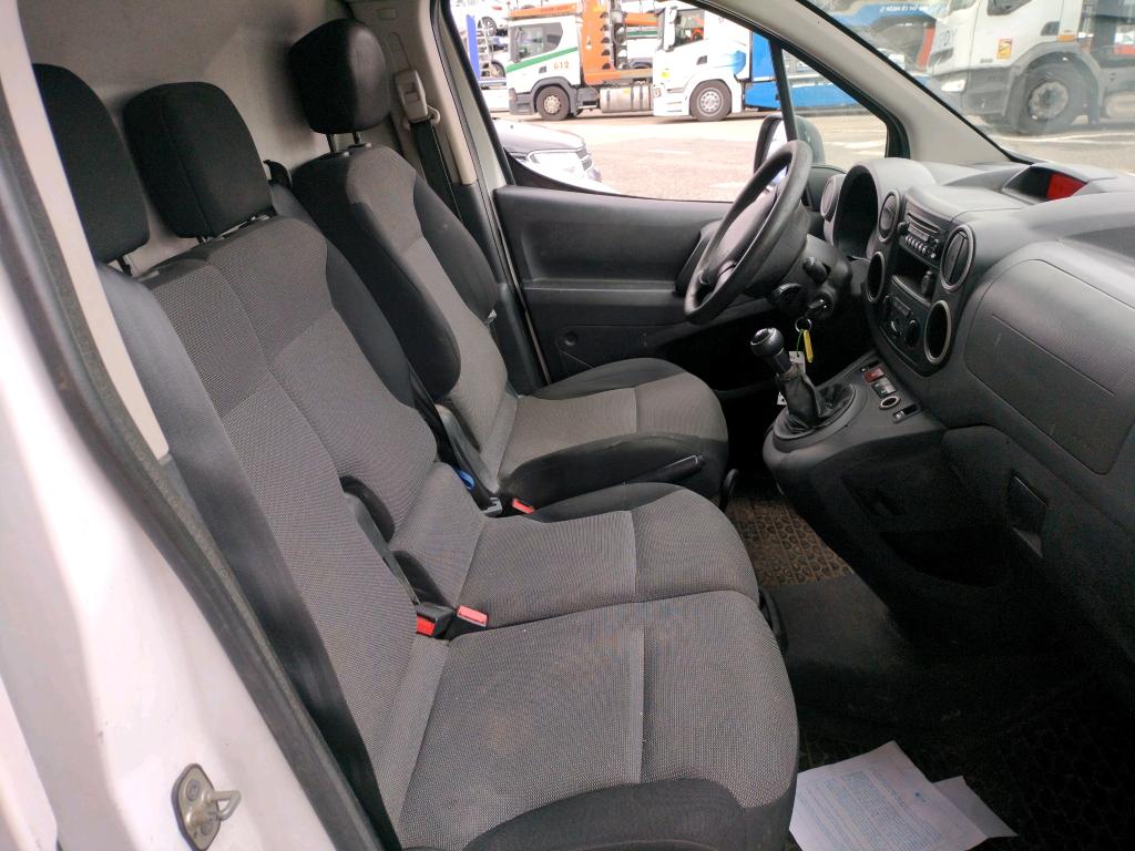 Peugeot PARTNER FOURGON STANDARD 1.6 BLUEHDI 100 BVM5 PREMIUM 2018
