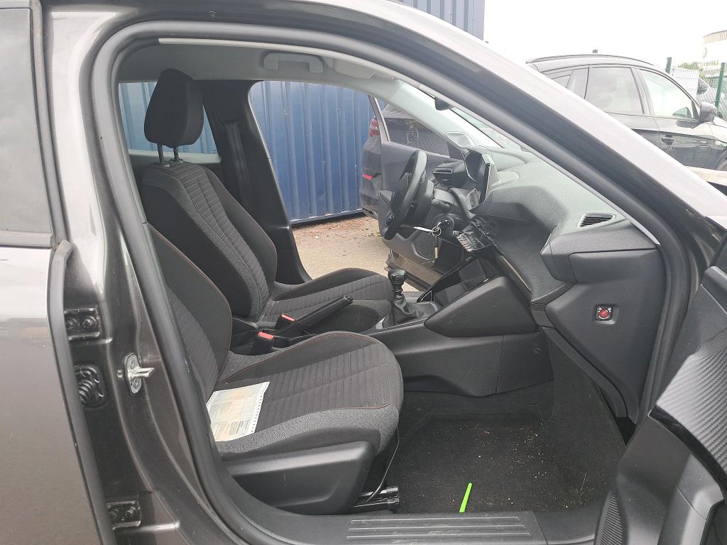 Peugeot 2008 PureTech 130 S&S BVM6 Active Pack 2022