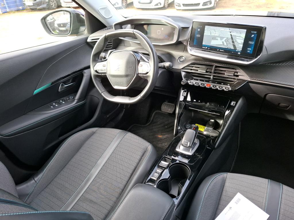 Peugeot 2008 BlueHDi 130 S&S EAT8 Allure Pack 2021