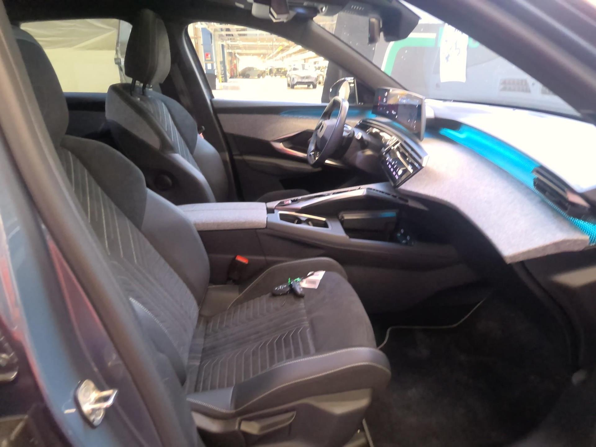 Peugeot 3008 Hybrid 136 e-DCS6 GT 2023