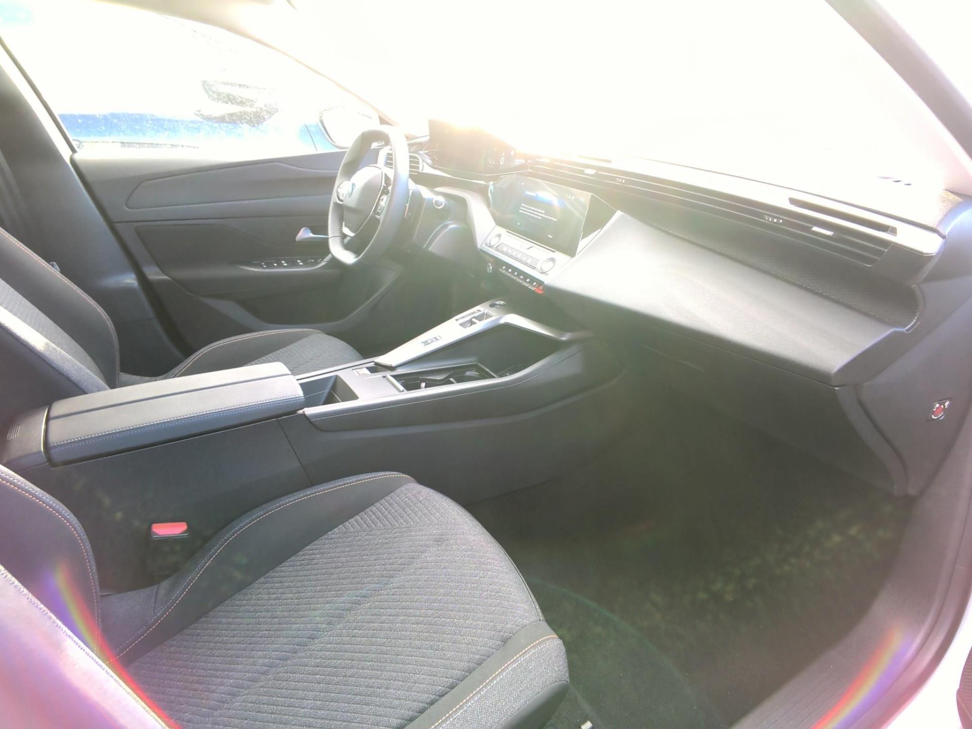 Peugeot 308 SW Hybrid 145 e-DCS6 Style 2025