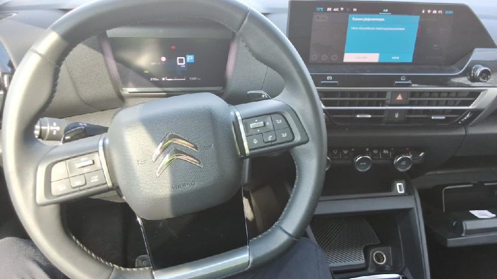 Foto Citroën C4 X 6