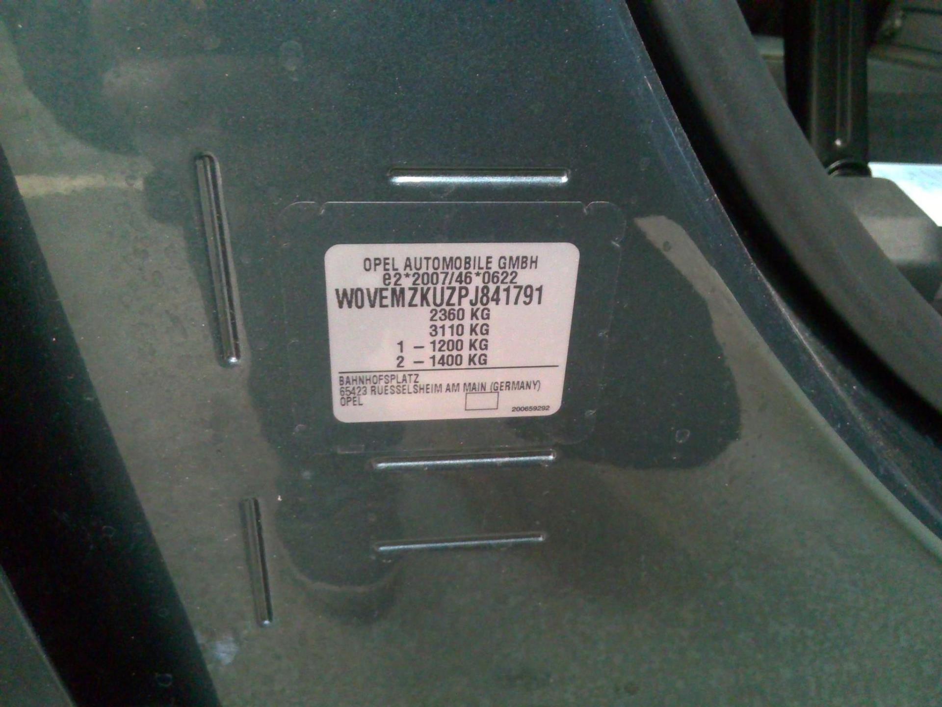 Opel E-Combo Life Taille M 136 ch 100 kW Batterie 54 kWh Elegance 2024