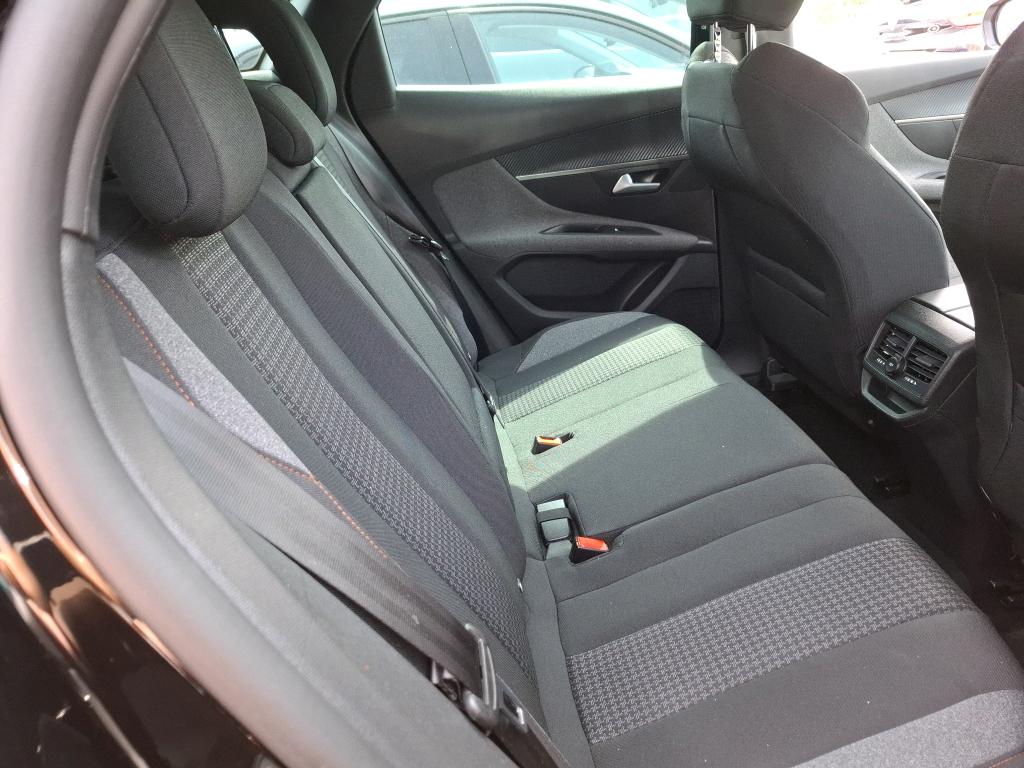 Peugeot 3008 BlueHDi 130ch S&S EAT8 Active Pack 2022