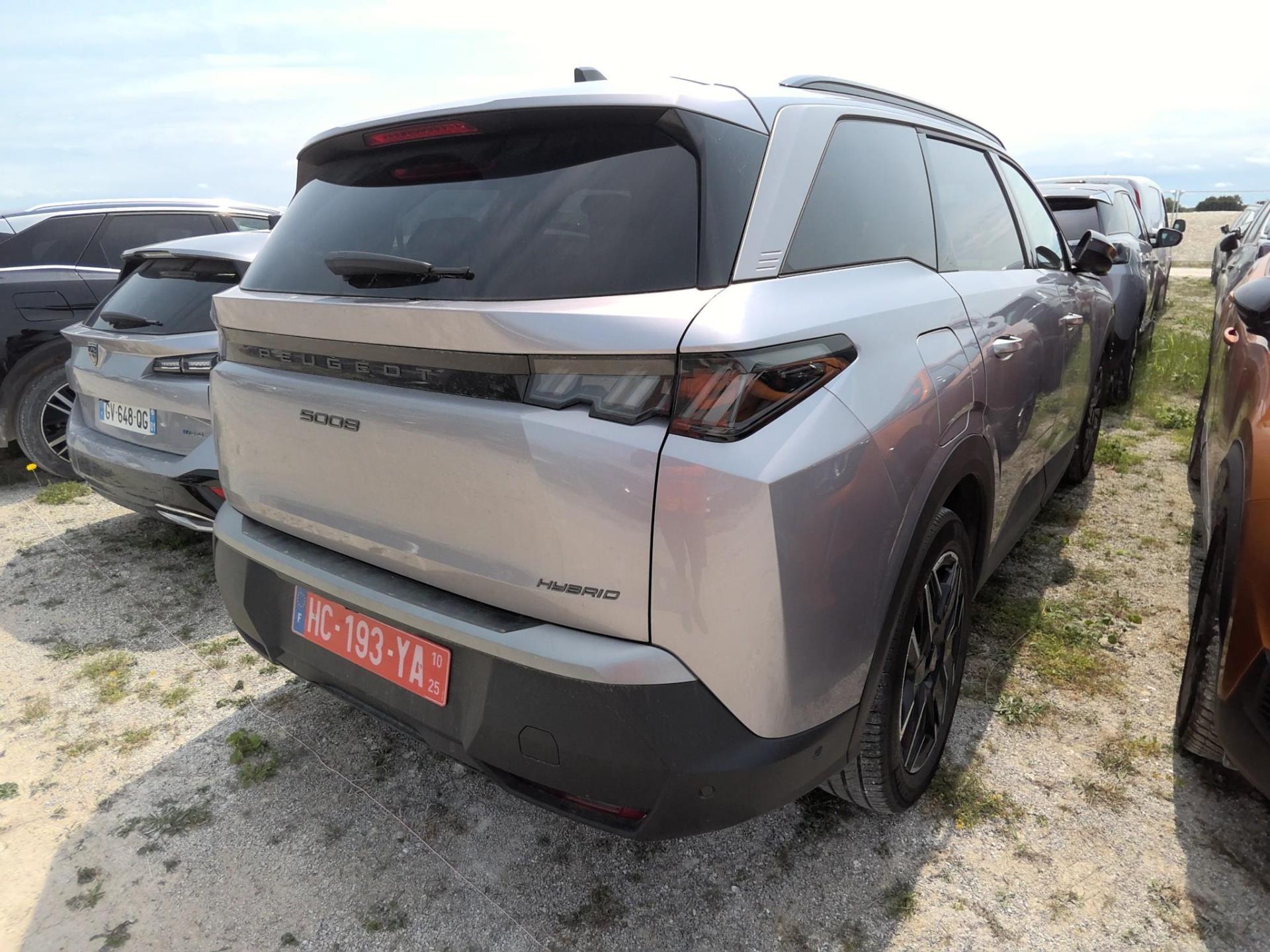 Peugeot 5008 Hybrid 136 e-DCS6 Allure 2025