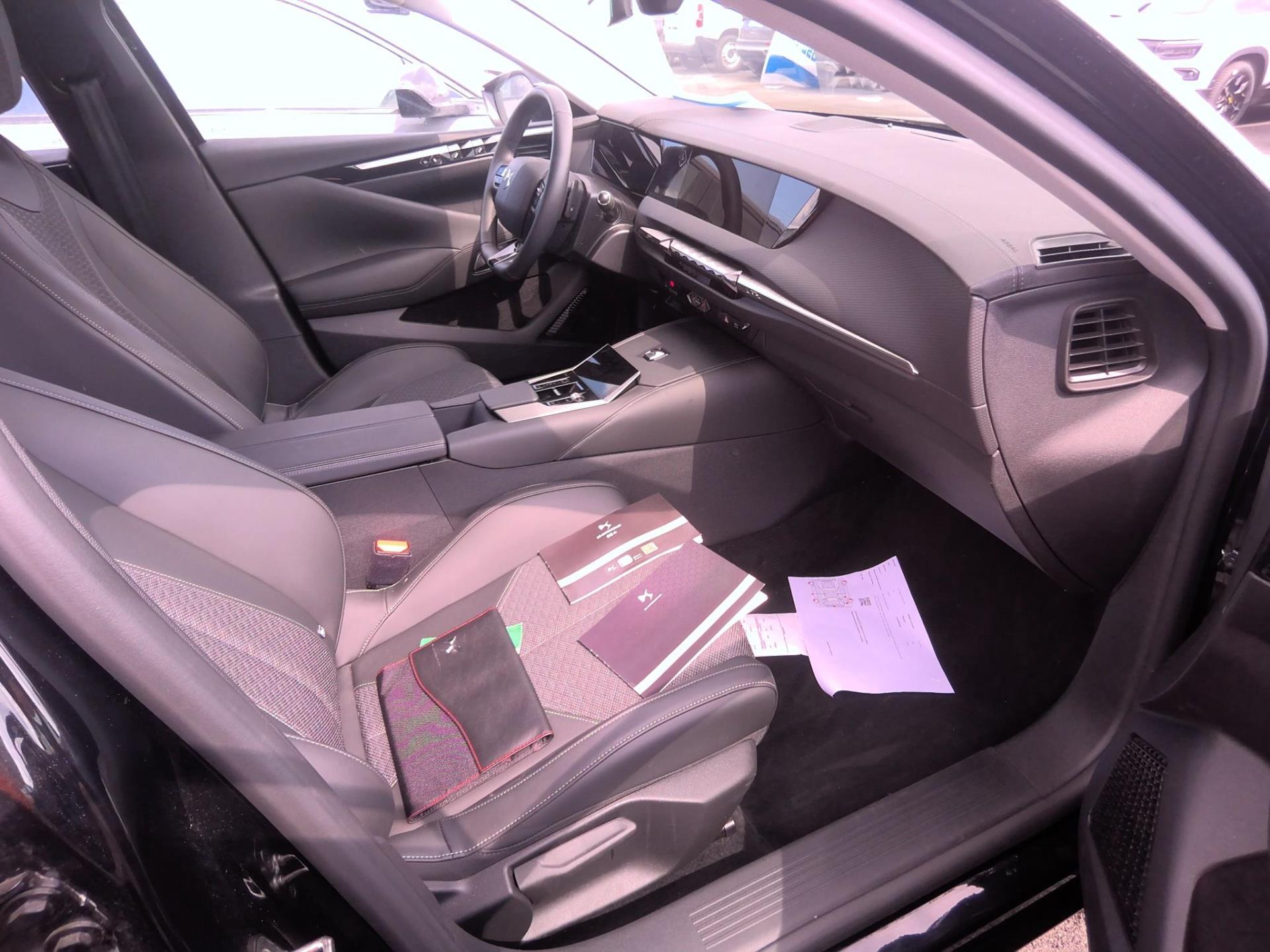 DS DS 4 Hybride E-Tense 225 EAT8 Cross Trocadero 2023