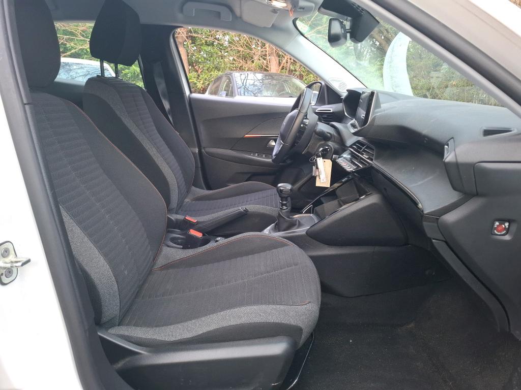 Peugeot 2008 PureTech 130 S&S BVM6 Active Pack 2022