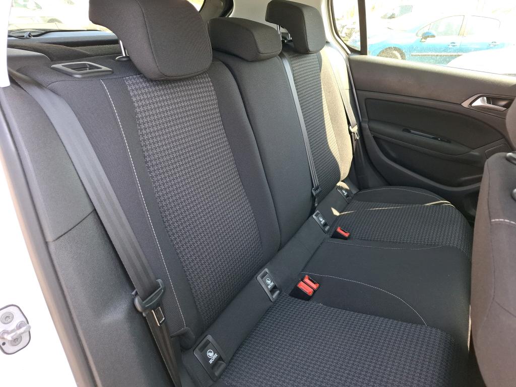 Peugeot 308 BlueHDi 130ch S&S EAT8 Active Business 2021