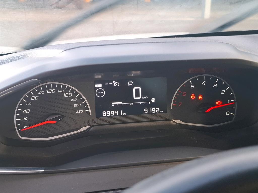 Peugeot 208 BLUEHDI 100 S&S BVM6 PREMIUM PACK 2021