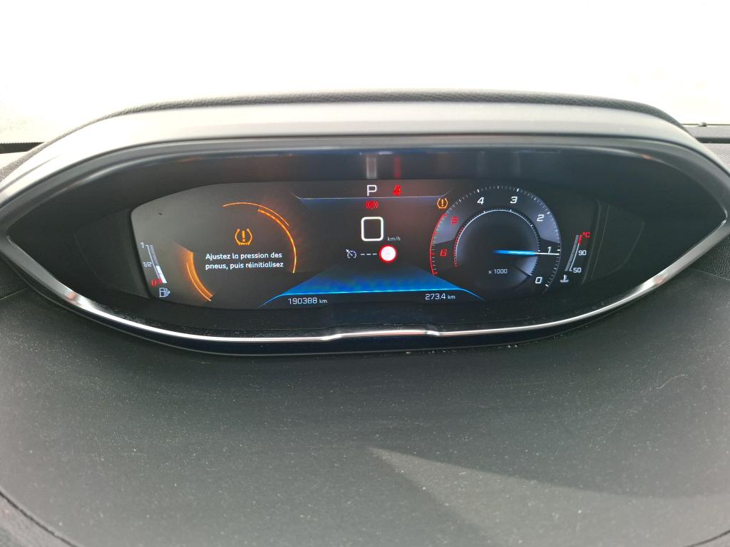 Peugeot 3008 BlueHDi 130ch S&S EAT8 Active Business 2020