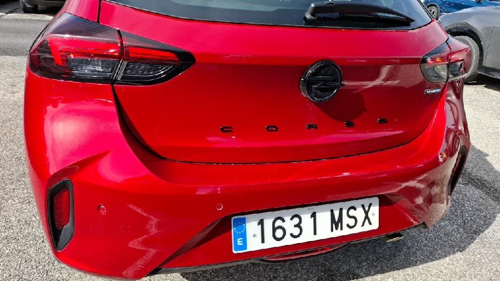 Opel Corsa Corsa GS 1.2T XHL Hybrid eDCT6 S/S 100 CV (74kW)
