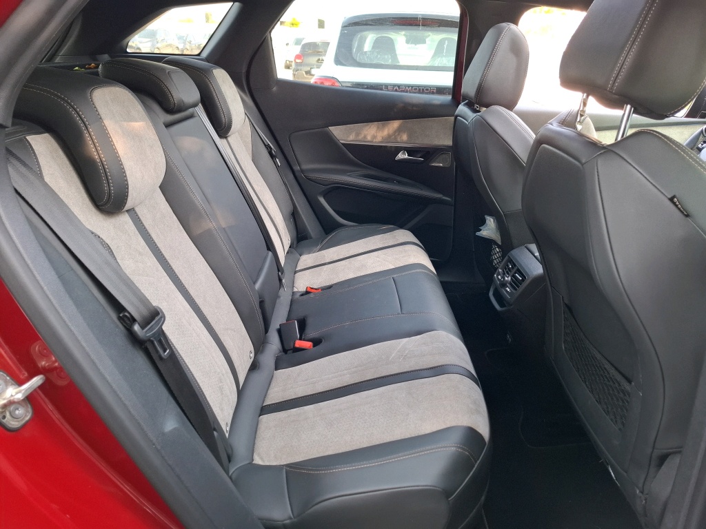 Peugeot 3008 Hybrid4 300 e-EAT8 GT Pack 2021