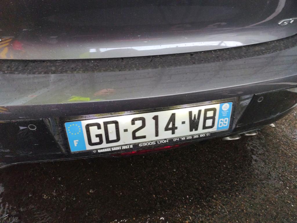 Peugeot 208 PureTech 130 S&S EAT8 GT Pack 2021