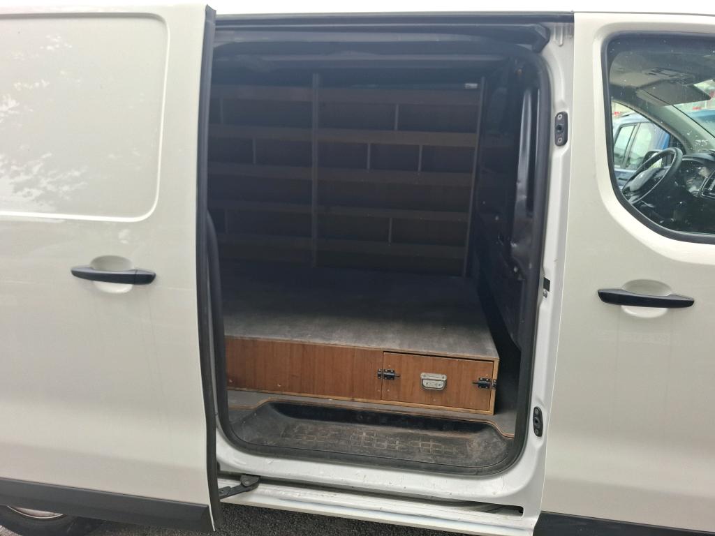 Peugeot EXPERT FGN TOLE STANDARD 1.5 BLUEHDI 120 S&S BVM6 PREMIUM 2022