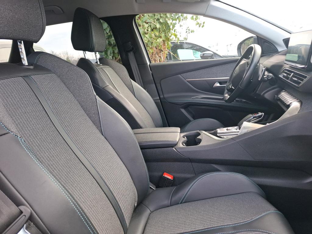 Peugeot 3008 Hybrid 225 e-EAT8 Allure Pack 2022