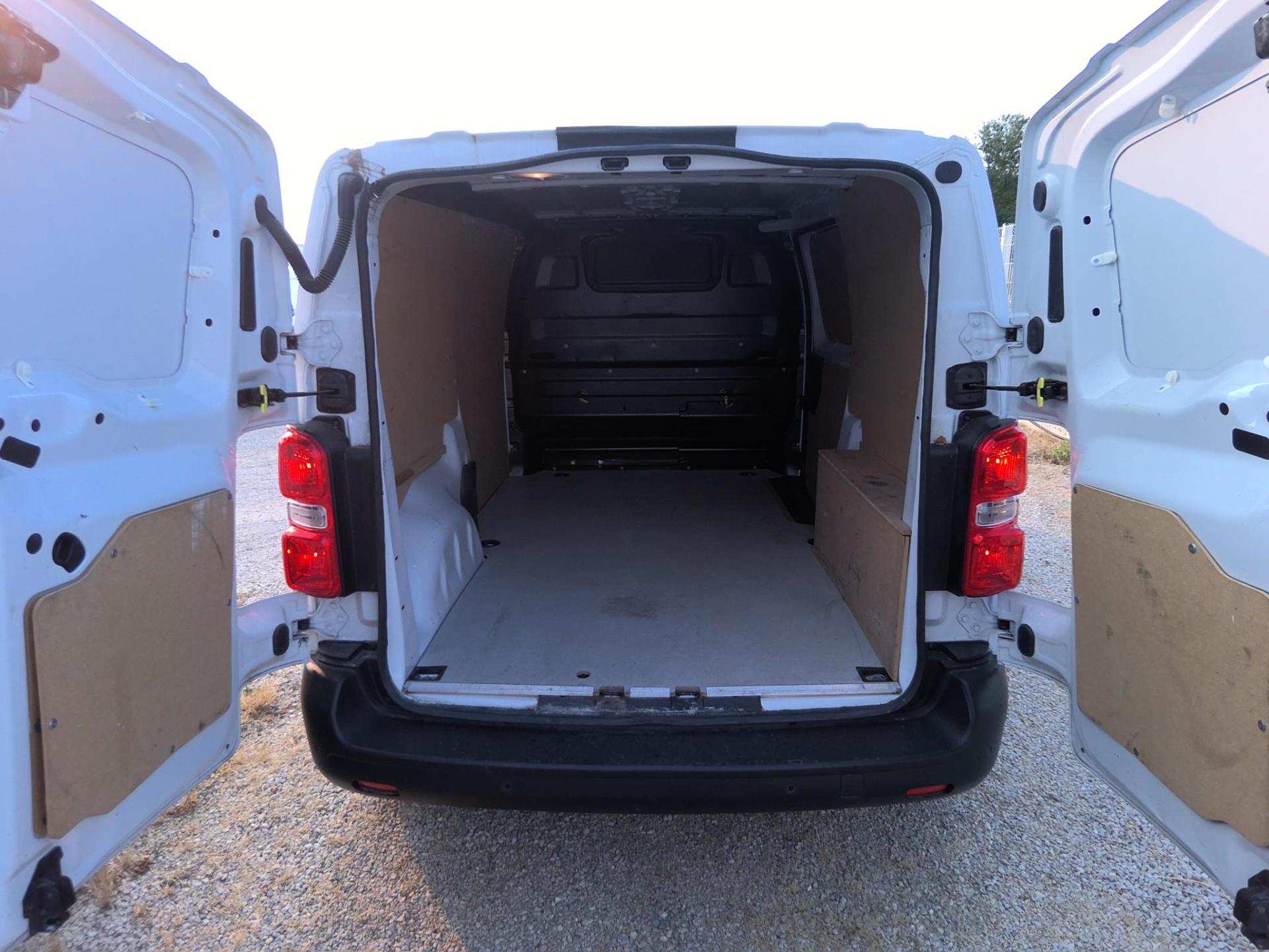Opel VIVARO FGN TAILLE M BLUEHDI 145 BVM6 2024