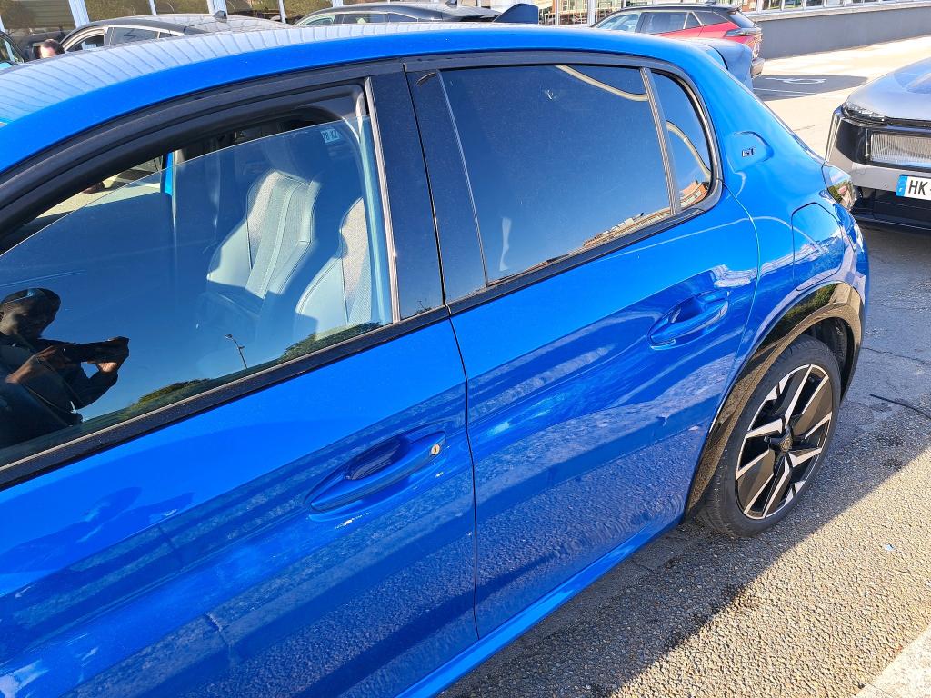Peugeot 208 Hybrid 110 e-DCS6 GT 2025