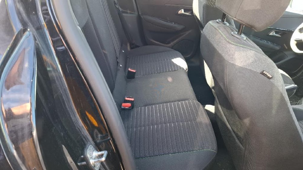 Foto Peugeot 208 11