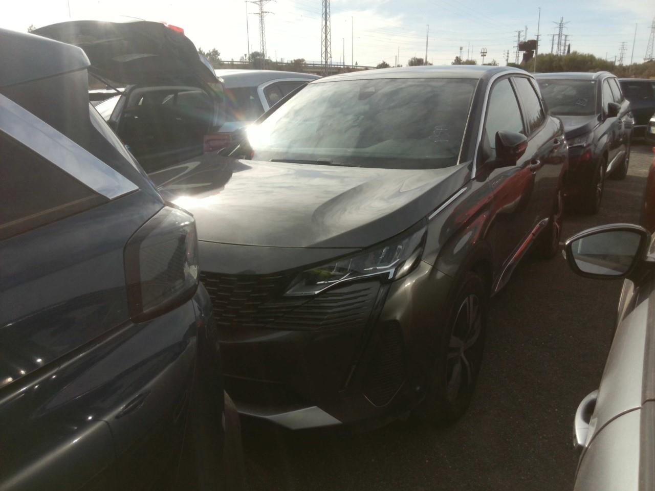 Foto Peugeot 3008 Hybrid 2