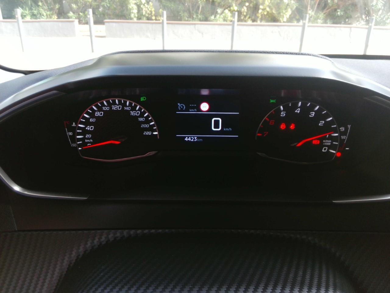 Foto Peugeot 208 23