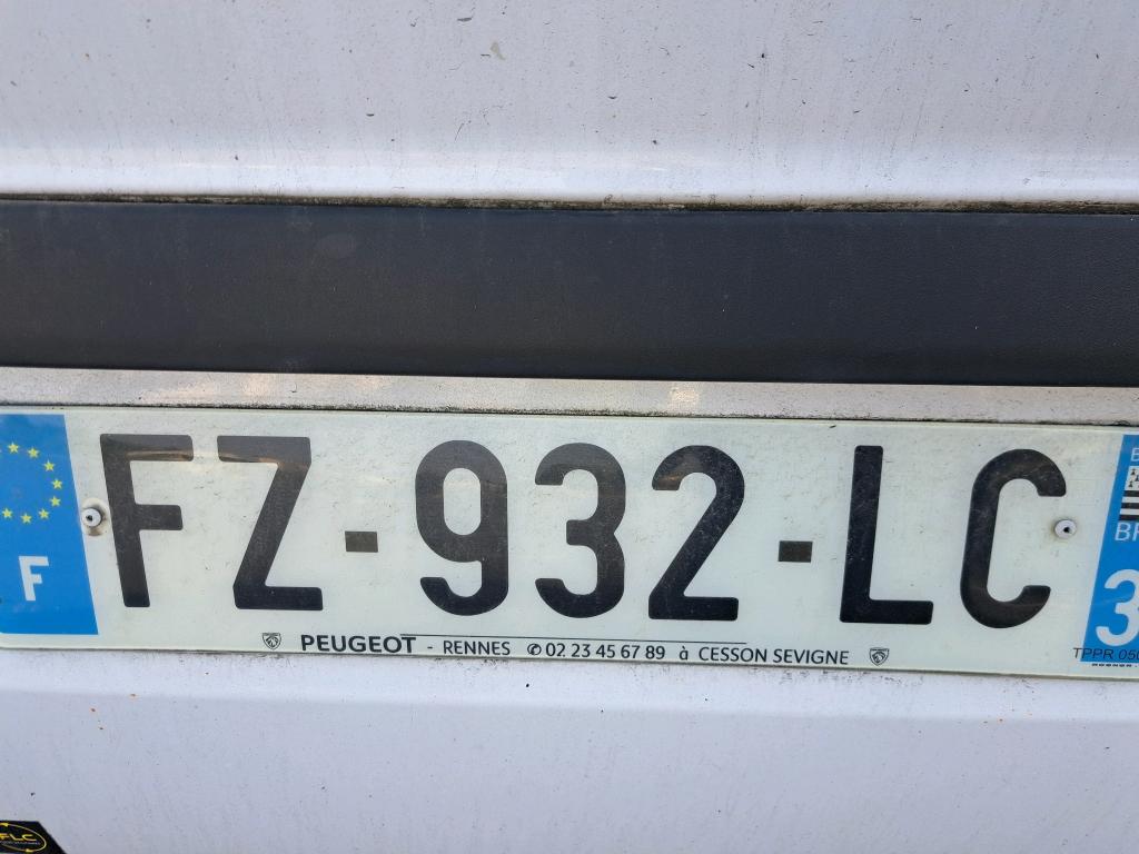 Peugeot BOXER TOLE 335 L2H2 BLUEHDI 120 S&S PREMIUM 2021