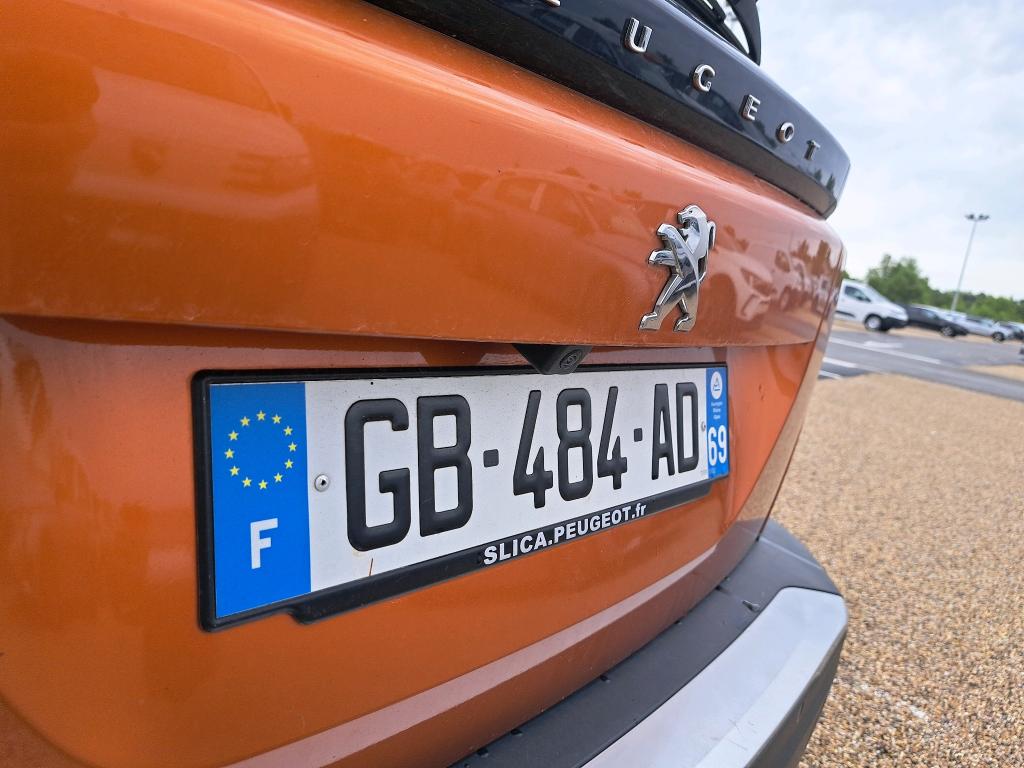 Peugeot 2008 PureTech 130 S&S EAT8 Allure Business 2021