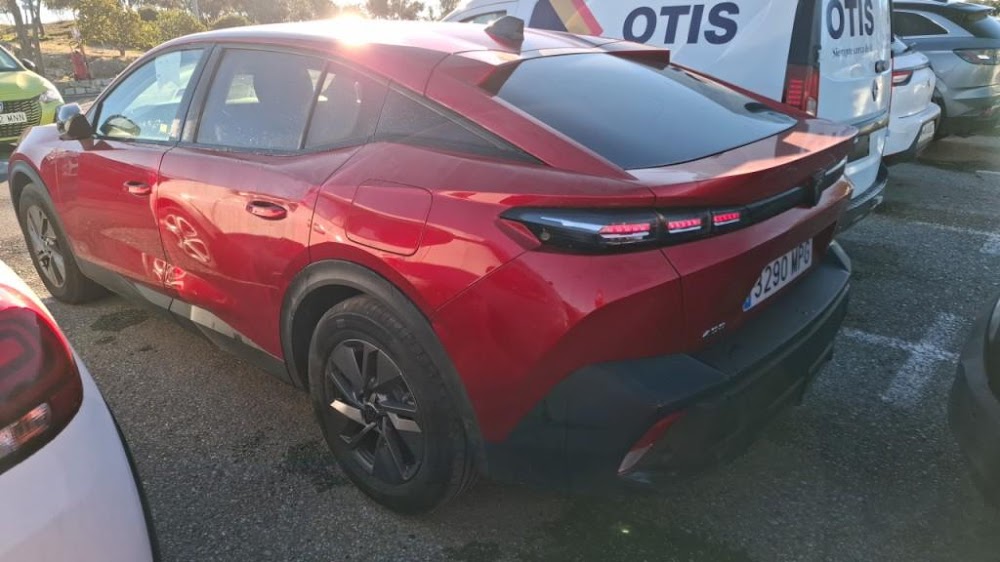 Foto Peugeot 408 10