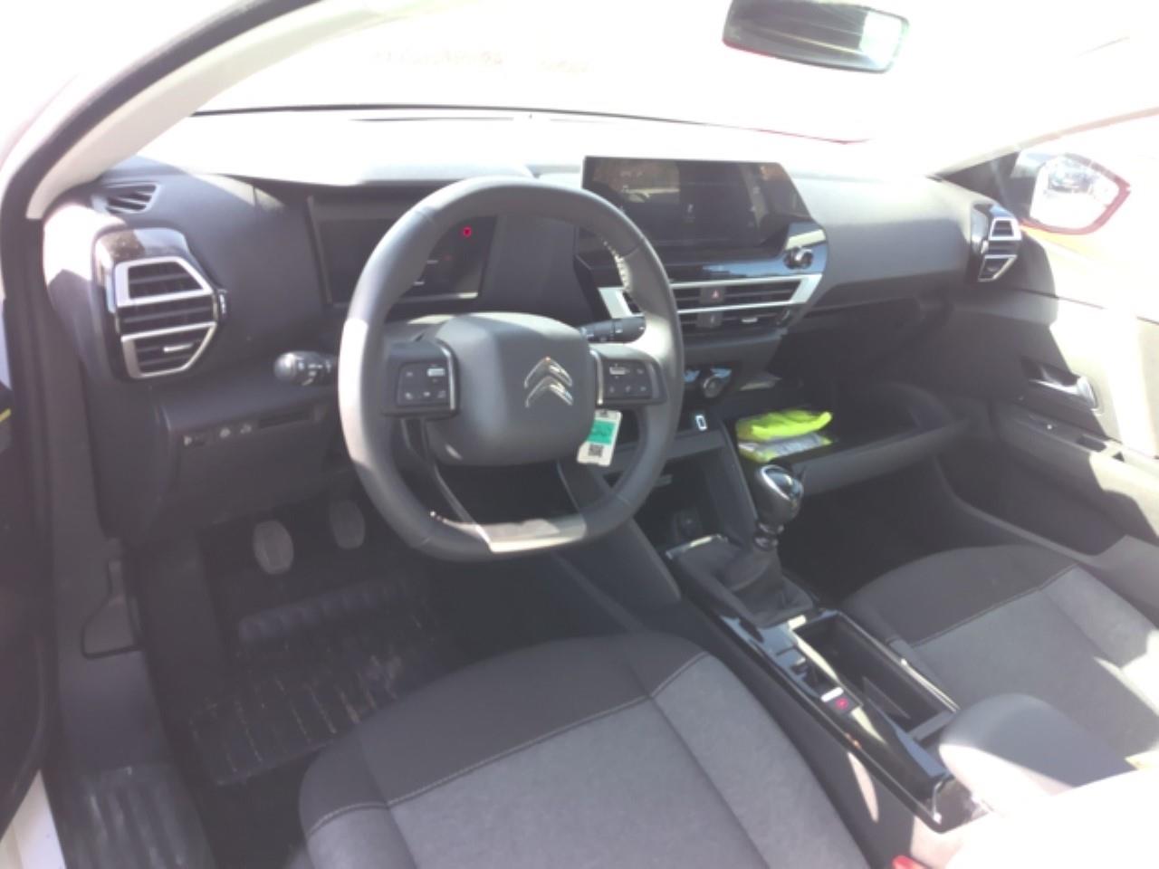 Foto Citroën C4 X 6