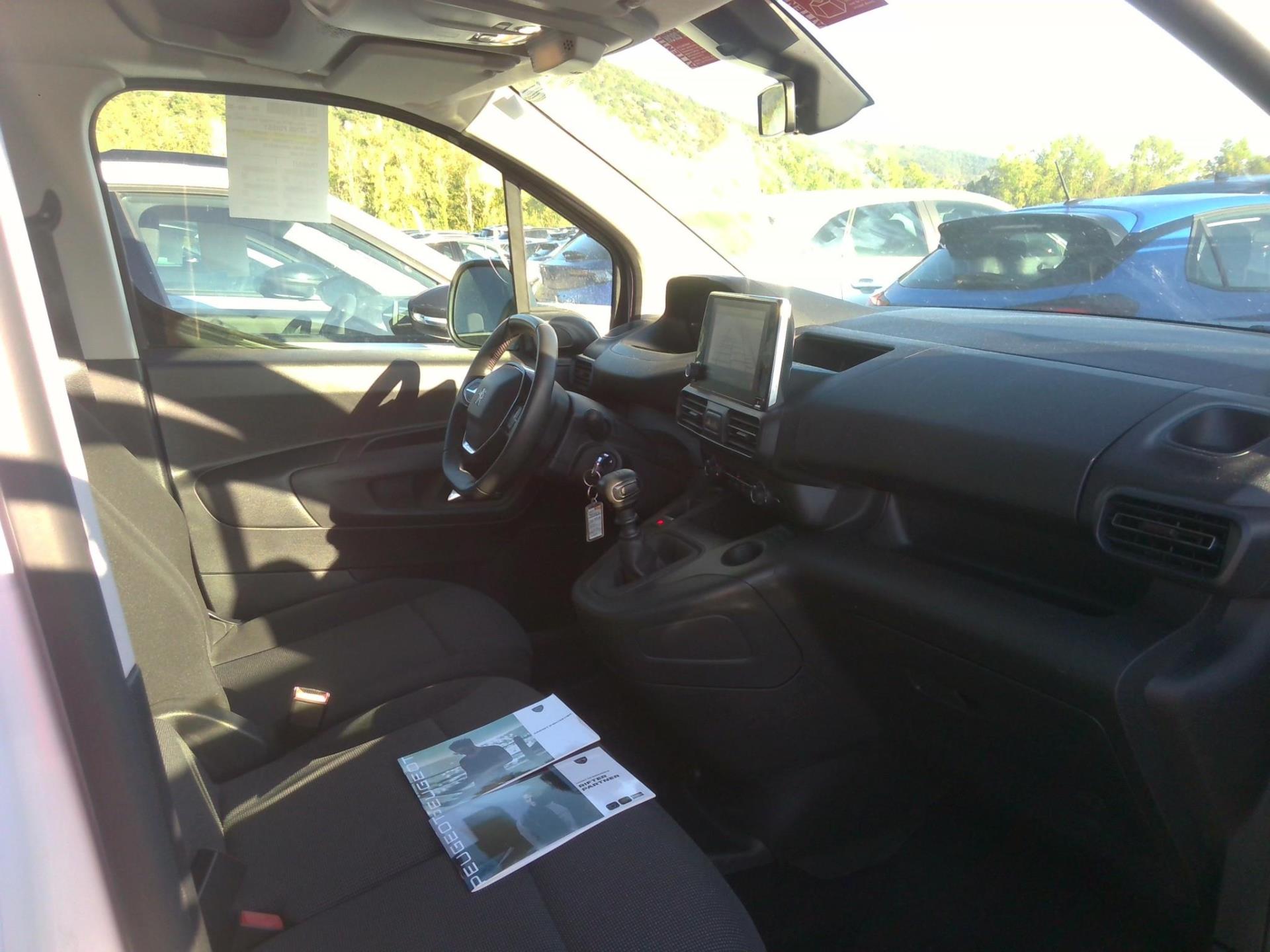 Peugeot PARTNER FOURGON M 650 KG BLUEHDI 100 S&S BVM6  2024