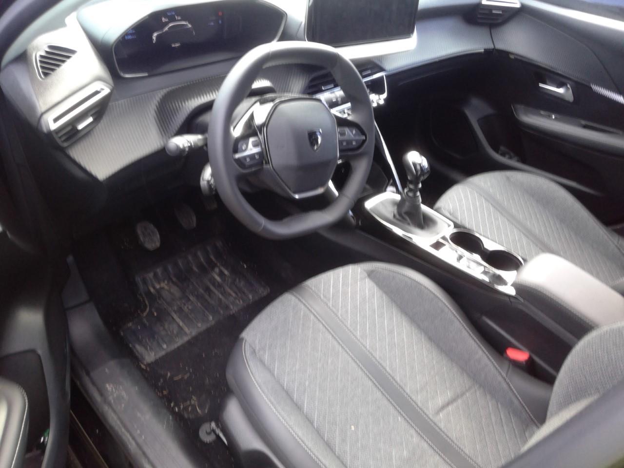 Foto Peugeot 208 3
