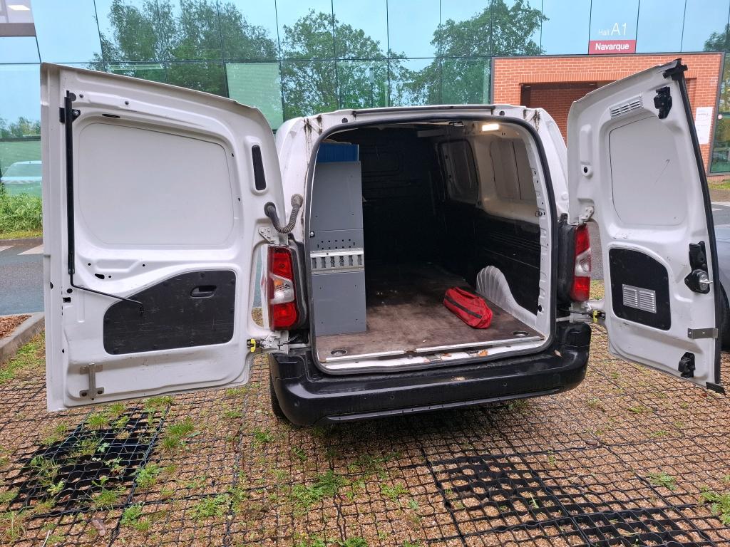 Peugeot PARTNER FOURGON LONG 950 KG BLUEHDI 130 S&S EAT8 ASPHALT 2021