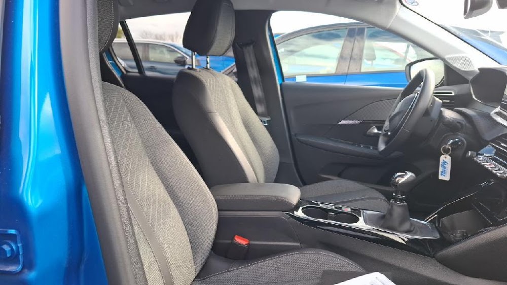 Foto Peugeot 208 14