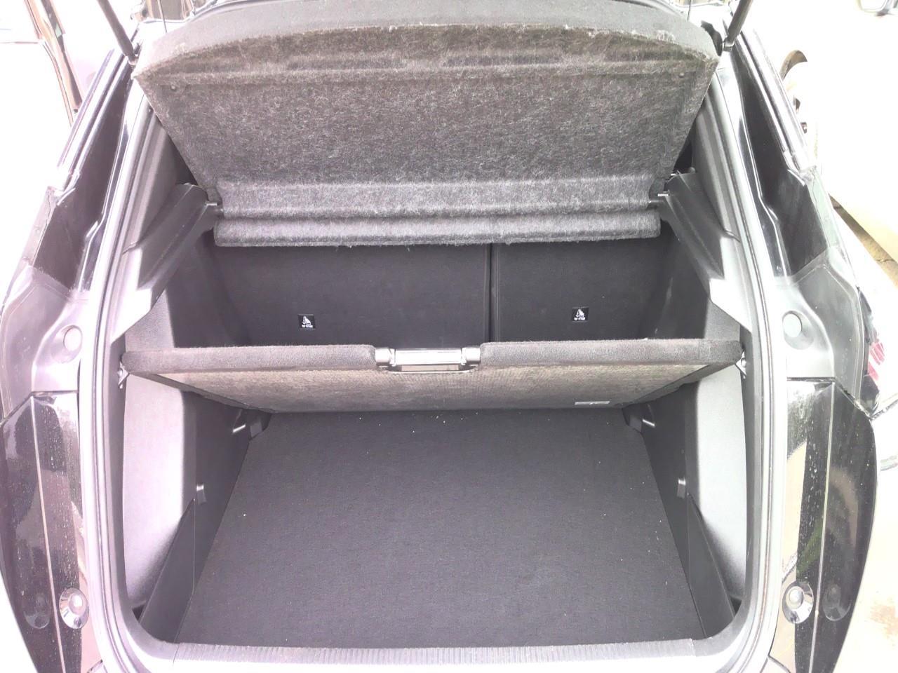 Foto Peugeot 2008 13
