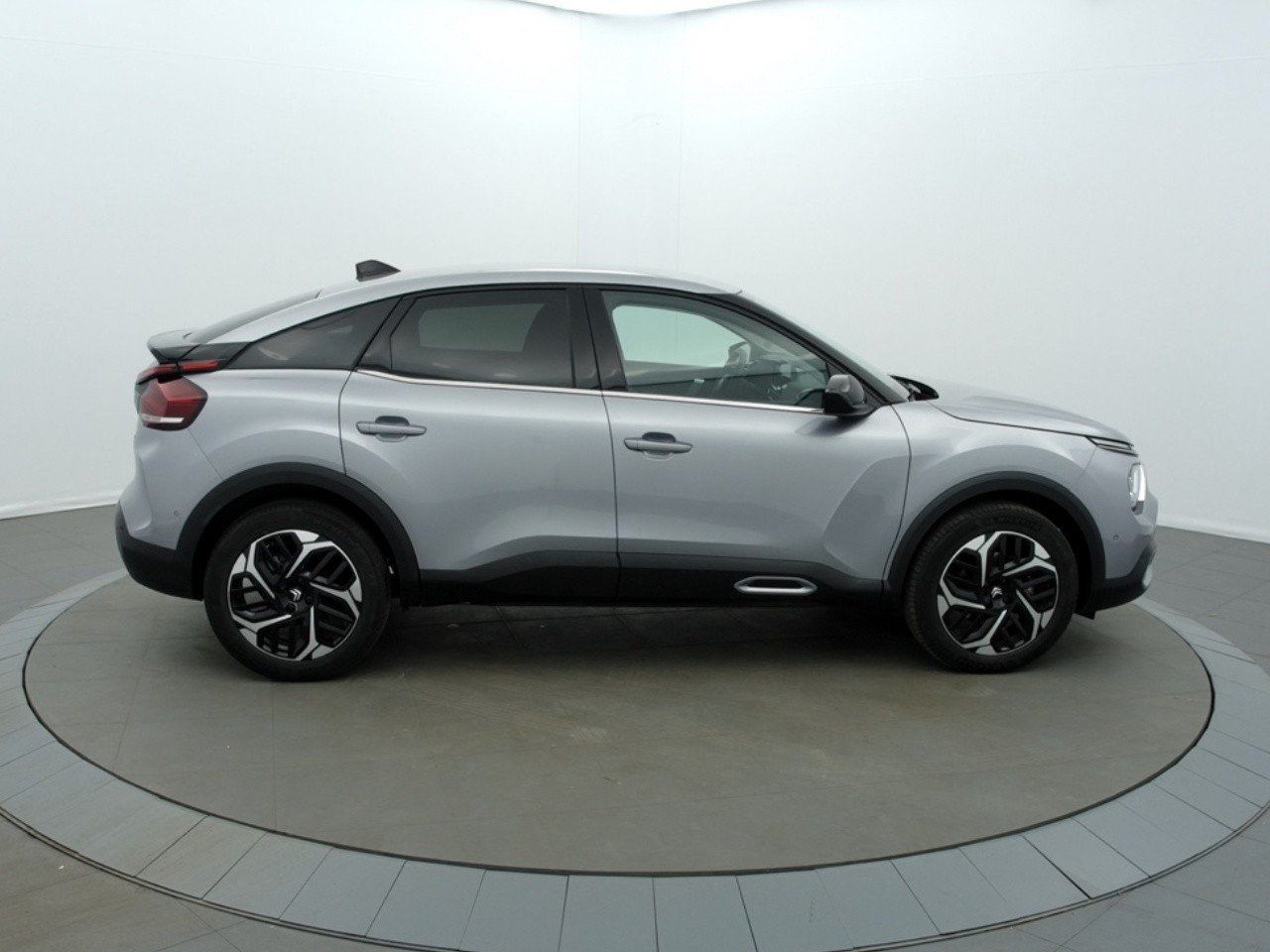 Citroen C4 PureTech 130 S&S EAT8 Shine 2023