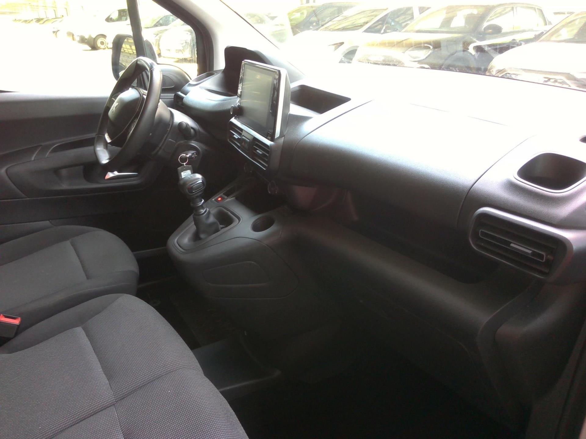 Peugeot PARTNER FOURGON M 650 KG BLUEHDI 100 S&S BVM6  2024