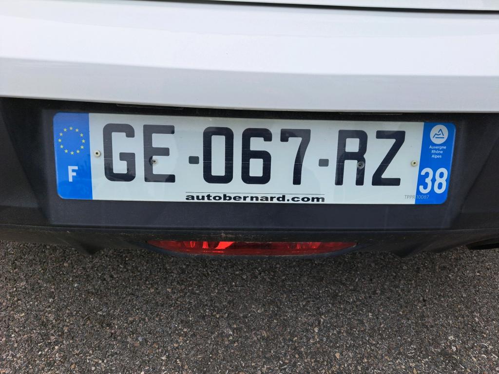 Peugeot 208 BlueHDi 100 S&S BVM6 Active Pack 2022