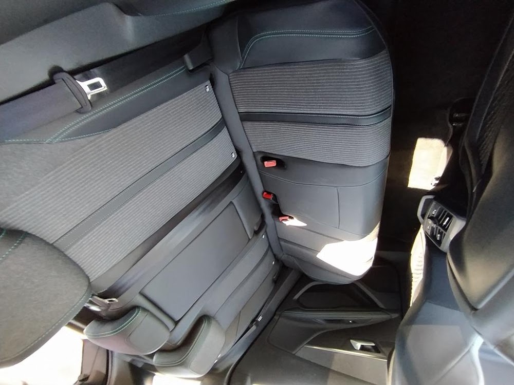 Foto Peugeot 3008 Hybrid 10