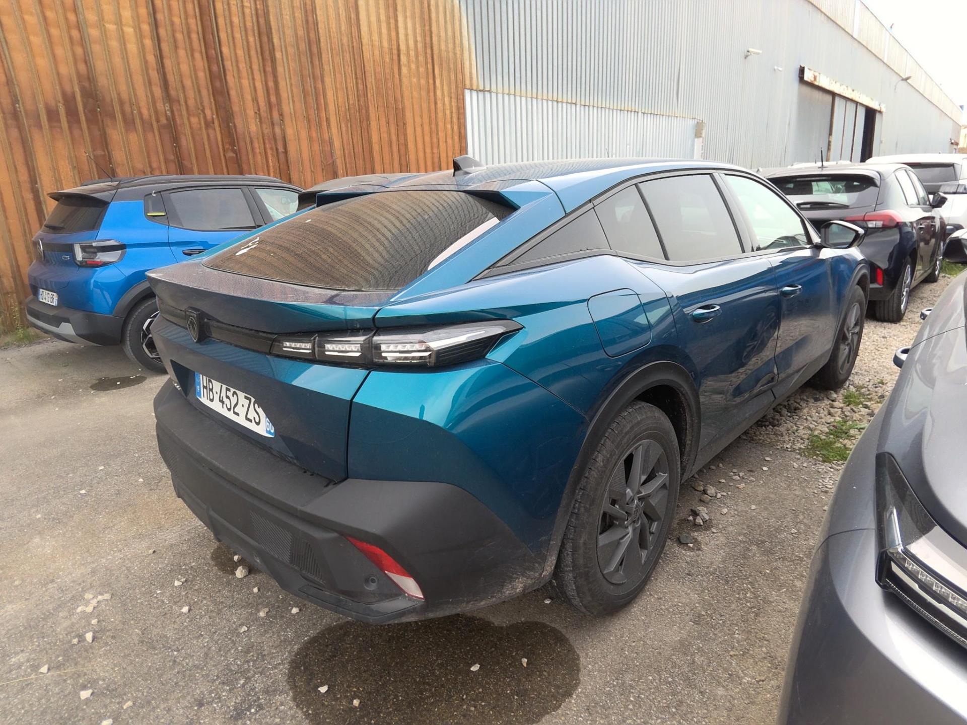 Peugeot 408 Hybrid 136 e-DCS6 Allure 2025