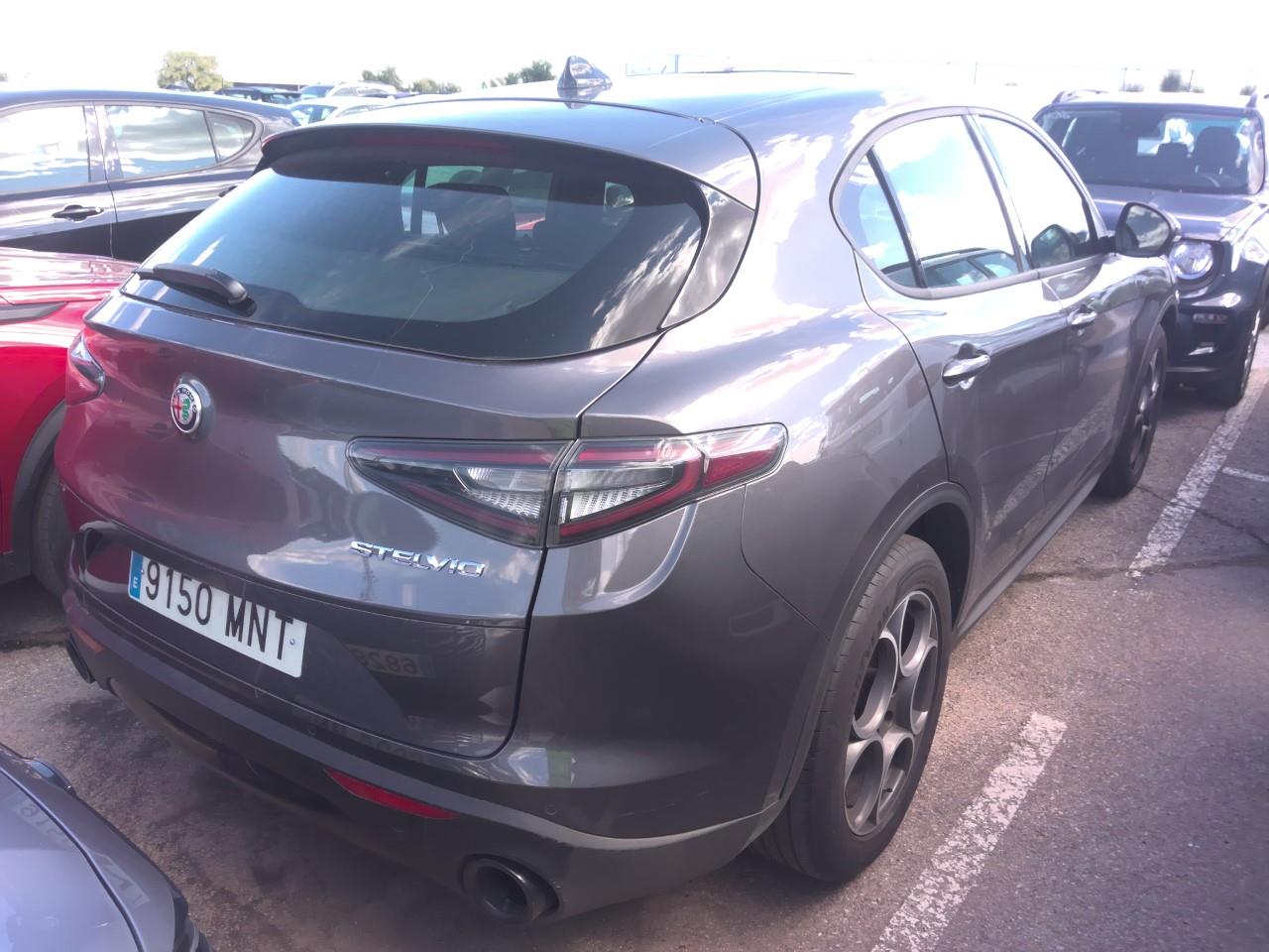 Foto Alfa Romeo Stelvio 5
