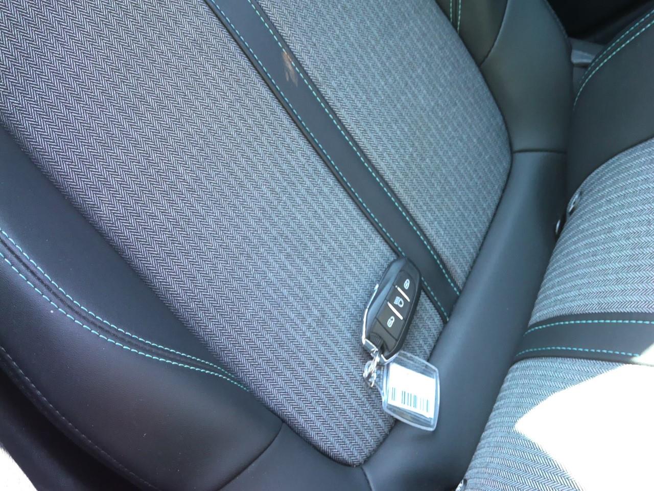 Foto Peugeot 3008 10