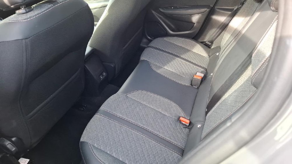 Foto Peugeot 208 16