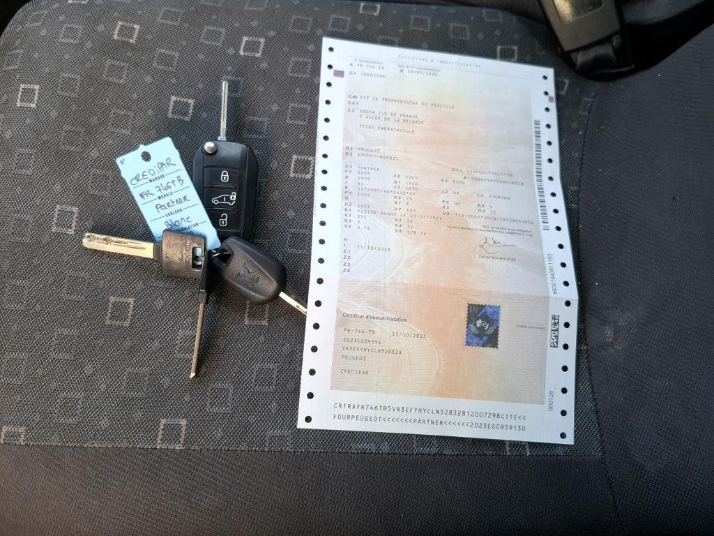 Peugeot PARTNER FOURGON STANDARD 650 KG BLUEHDI 100 S&S BVM5 ASPHALT 2020